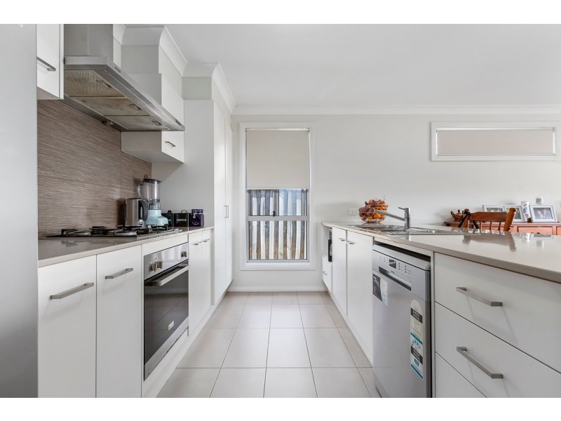 30 Grasshawk Drive, Chisholm NSW 2322