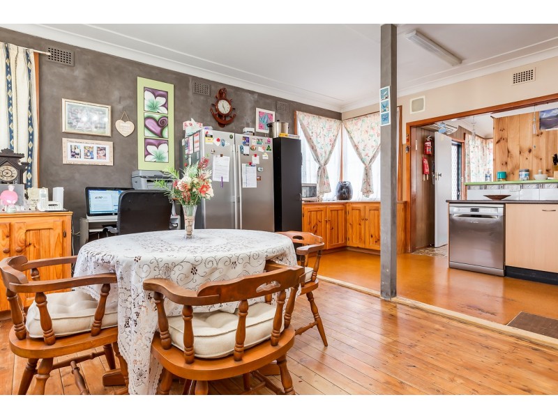 63 Second Avenue, Rutherford NSW 2320