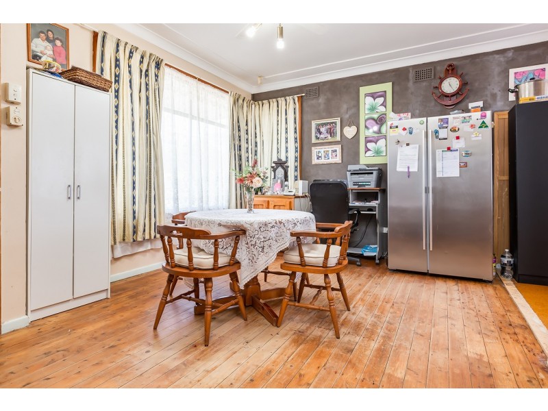 63 Second Avenue, Rutherford NSW 2320