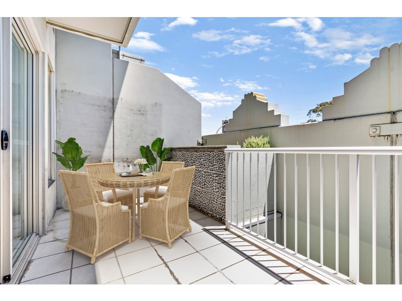 202/5 Tudor Street, Newcastle West NSW 2302