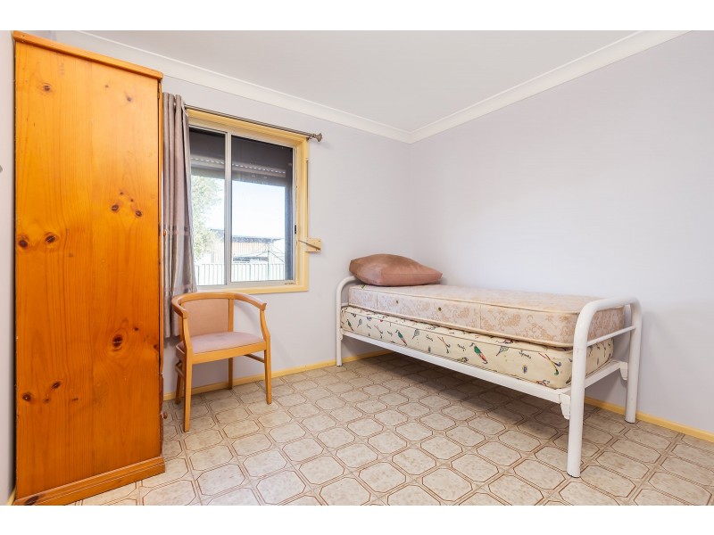 33 Eastern Avenue, Tarro NSW 2322