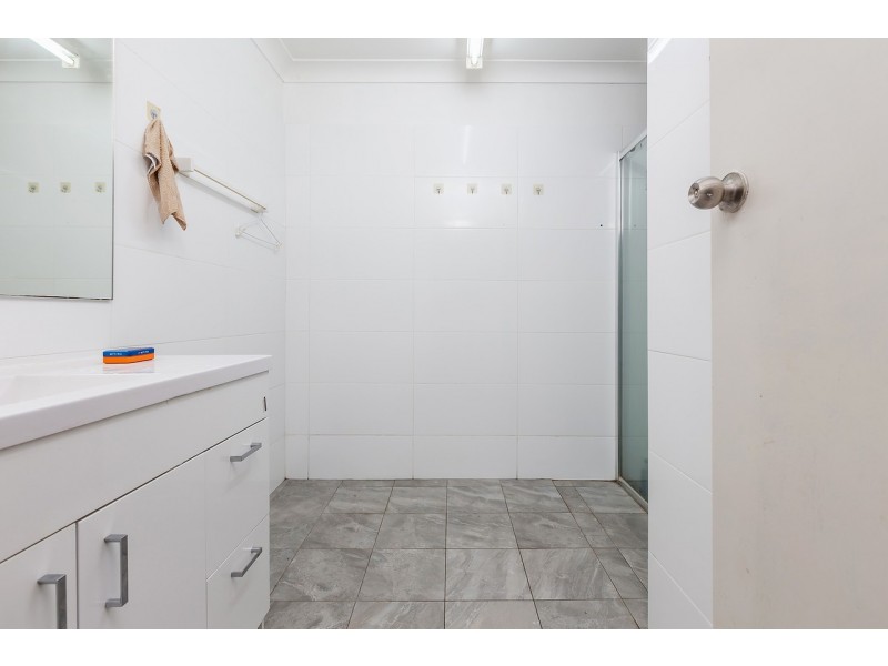 33 Eastern Avenue, Tarro NSW 2322