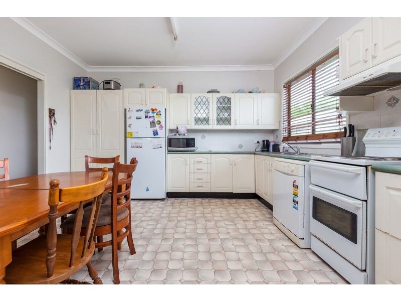 34 Christie Road, Tarro NSW 2322