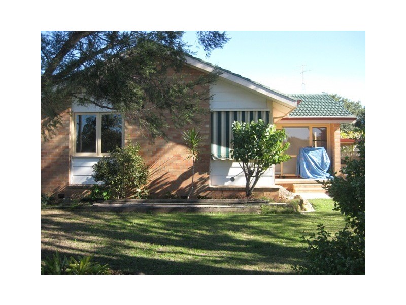 16 Bristol Street, Woodberry NSW 2322