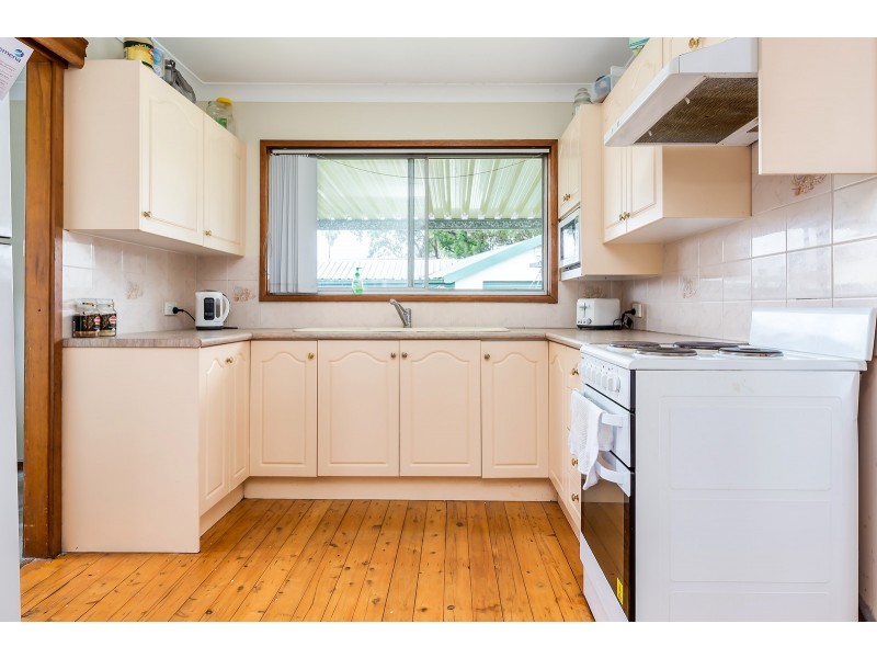 2 Quarter Sessions Road, Tarro NSW 2322