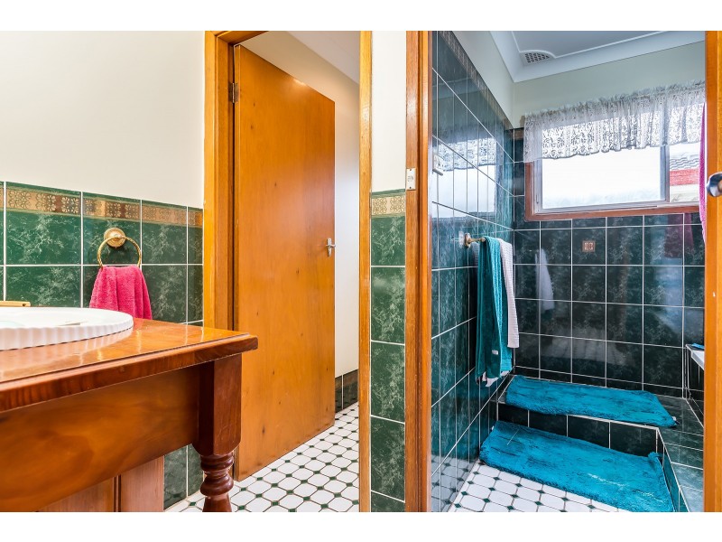 2 Quarter Sessions Road, Tarro NSW 2322