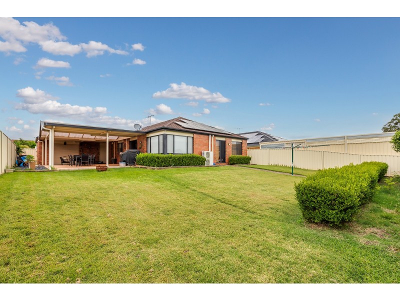 68 Nardoo Avenue, Aberglasslyn NSW 2320