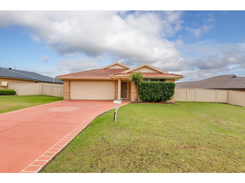 37 Diamond Circuit, Rutherford NSW 2320
