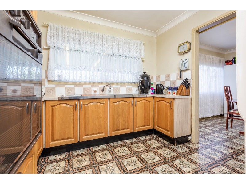 11 Chichester Avenue, Tarro NSW 2322