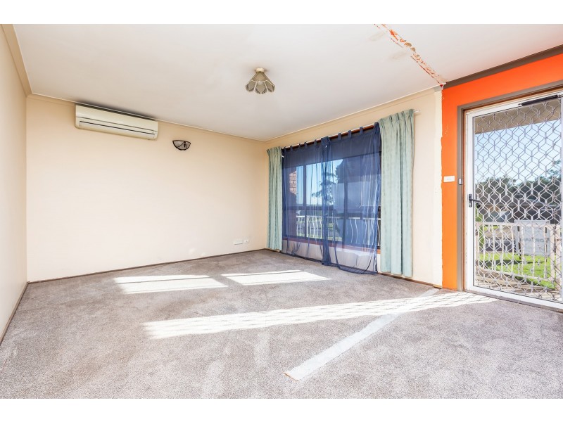 14 Michael Hill Avenue, Woodberry NSW 2322