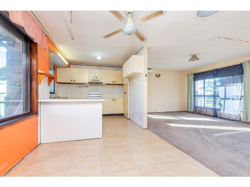 14 Michael Hill Avenue, Woodberry NSW 2322