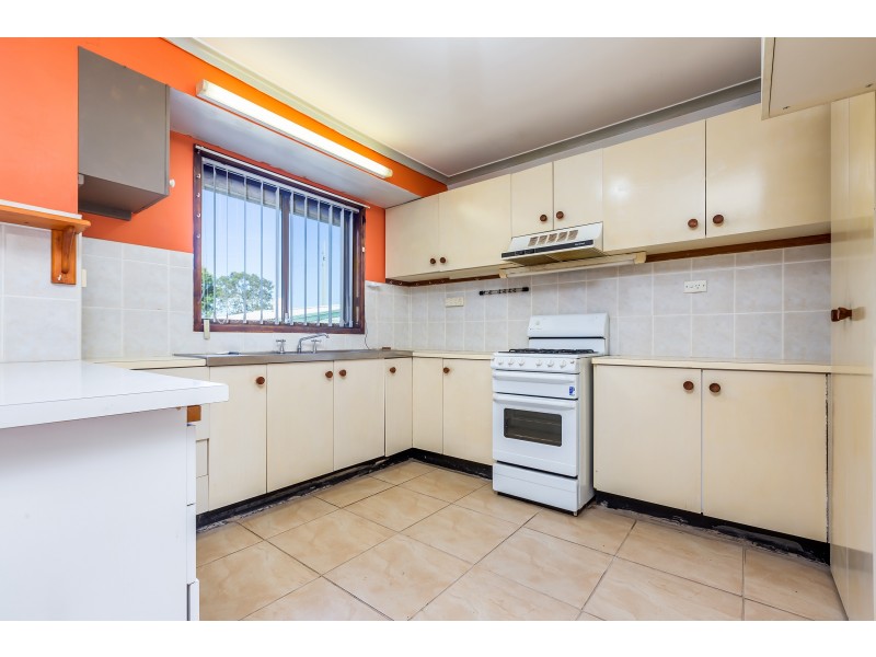 14 Michael Hill Avenue, Woodberry NSW 2322