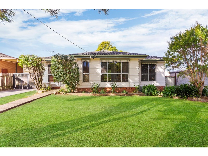 19 Sapphire Drive, Tarro NSW 2322