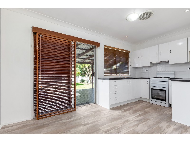 19 Sapphire Drive, Tarro NSW 2322