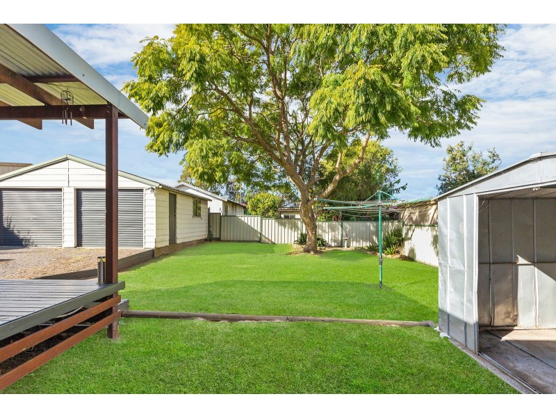 19 Sapphire Drive, Tarro NSW 2322