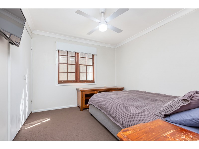 27 Greenway Avenue, Woodberry NSW 2322
