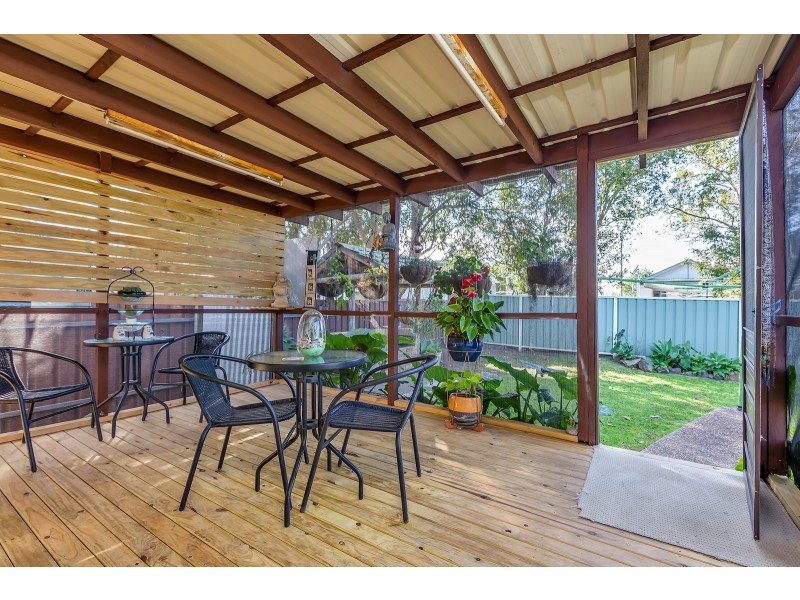 9 Sapphire Drive, Tarro NSW 2322