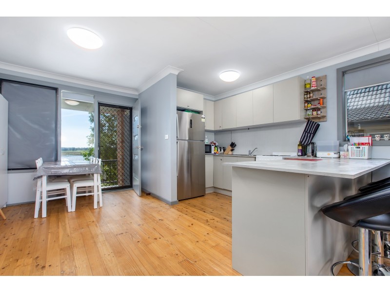 15 Greenway Avenue, Woodberry NSW 2322