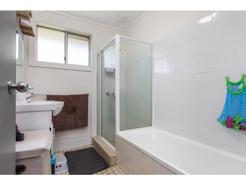 15 Greenway Avenue, Woodberry NSW 2322