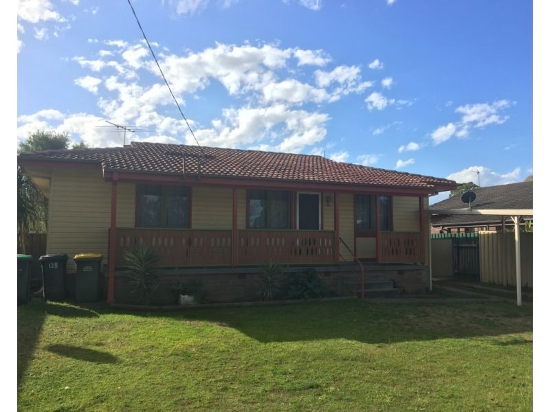 128 Lawson Avenue, Woodberry NSW 2322