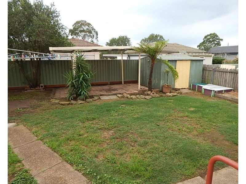 128 Lawson Avenue, Woodberry NSW 2322