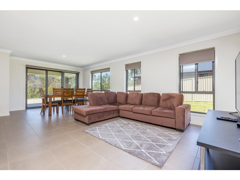 18 Isla Street, Raworth NSW 2321