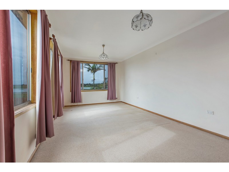 21 Redbill Drive, Woodberry NSW 2322