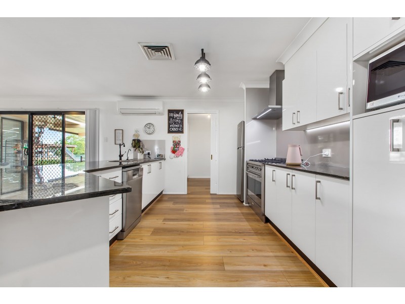 14 Victoria Street, East Branxton NSW 2335