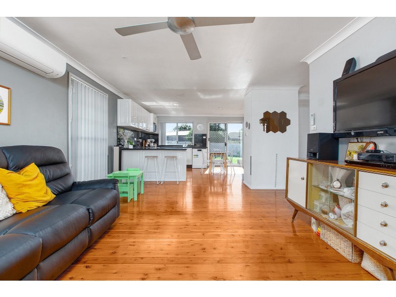 5 Sapphire Drive, Tarro NSW 2322