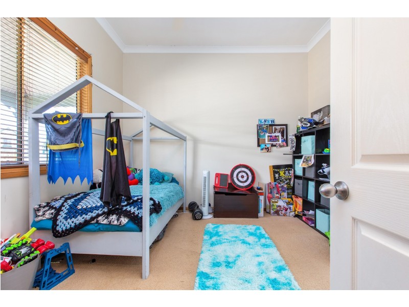 16 Edward Street, Kurri Kurri NSW 2327