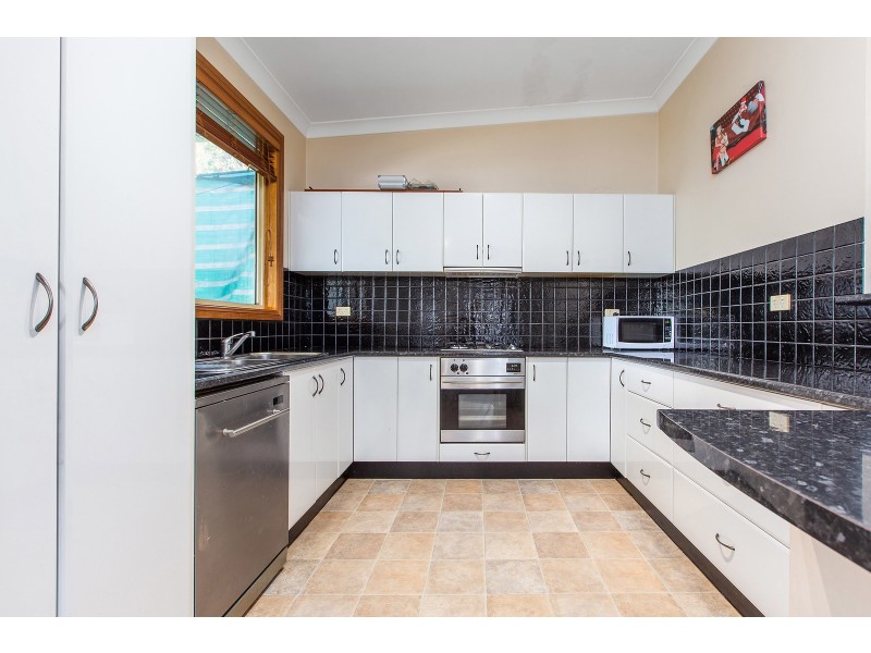 16 Edward Street, Kurri Kurri NSW 2327