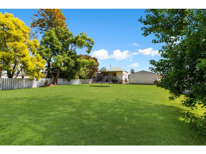16 Edward Street, Kurri Kurri NSW 2327