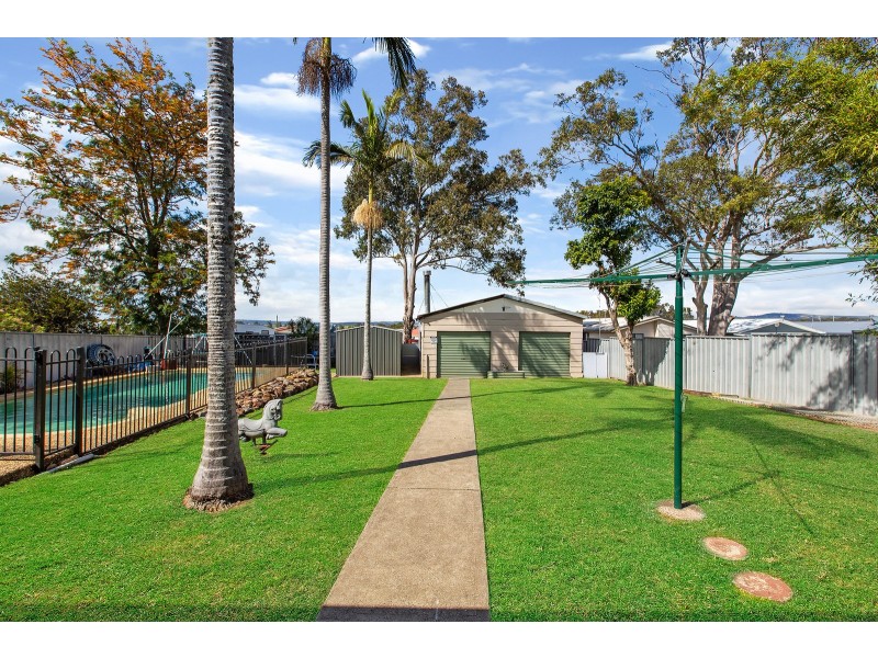 16 Southern Avenue, Tarro NSW 2322
