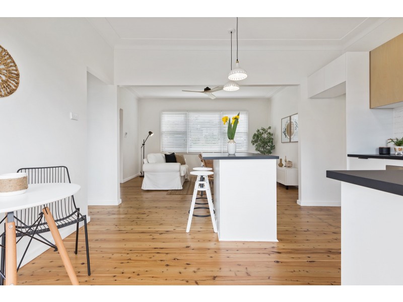 10 Christie Road, Tarro NSW 2322