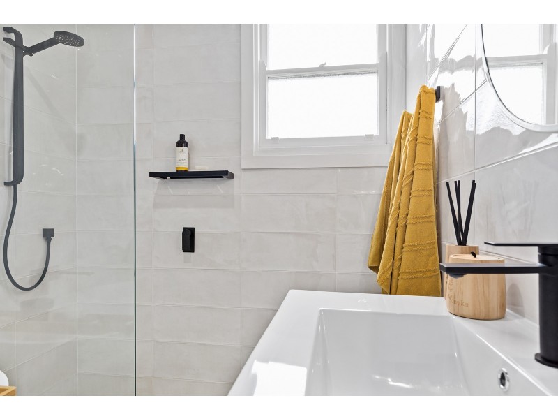 10 Christie Road, Tarro NSW 2322