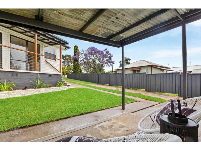 10 Christie Road, Tarro NSW 2322