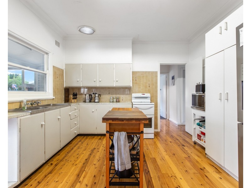 74 Anderson Drive, Tarro NSW 2322