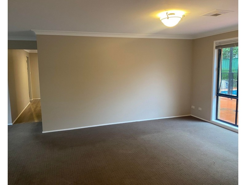 14 Basswood Crescent, Fletcher NSW 2287