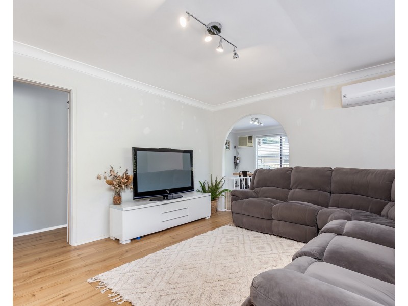 3 Rutherglen Place, Macquarie Hills NSW 2285