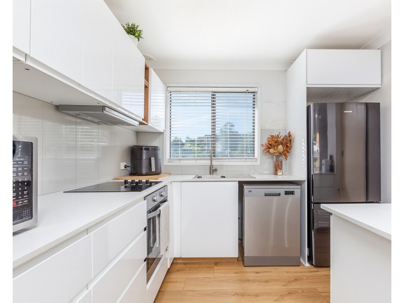 3 Rutherglen Place, Macquarie Hills NSW 2285