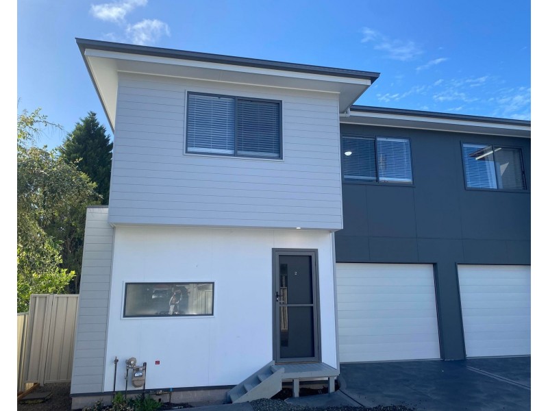 2/13A Crest Road, Wallsend NSW 2287