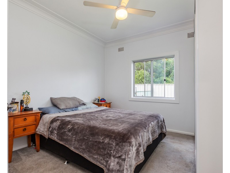 7 Western Avenue, Tarro NSW 2322