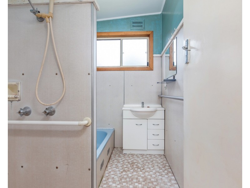 64 Anderson Drive, Tarro NSW 2322