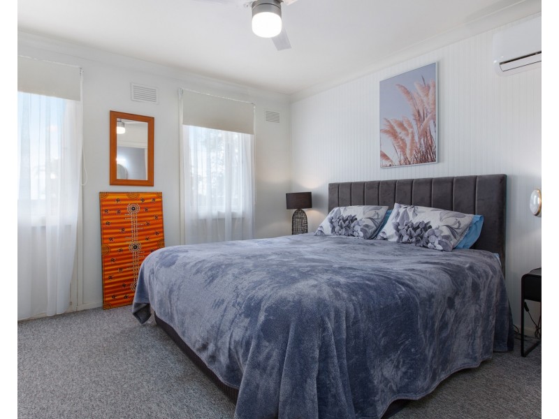 42 Greenway Avenue, Woodberry NSW 2322