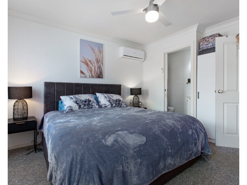 42 Greenway Avenue, Woodberry NSW 2322