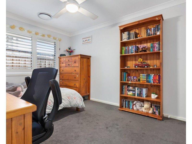 33 Barr Promenade, Thornton NSW 2322