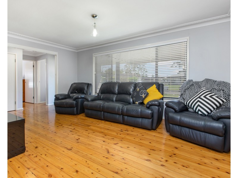 3 Thirlmere Parade, Tarro NSW 2322