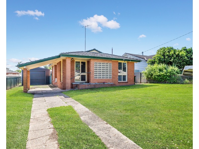 11 Gostwych Avenue, Woodberry NSW 2322