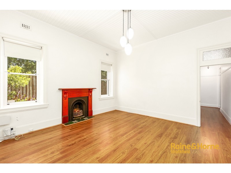 4/2-4 CARRINGTON AVENUE, Strathfield NSW 2135
