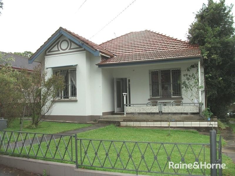 29 DEVONSHIRE ST, Croydon NSW 2132